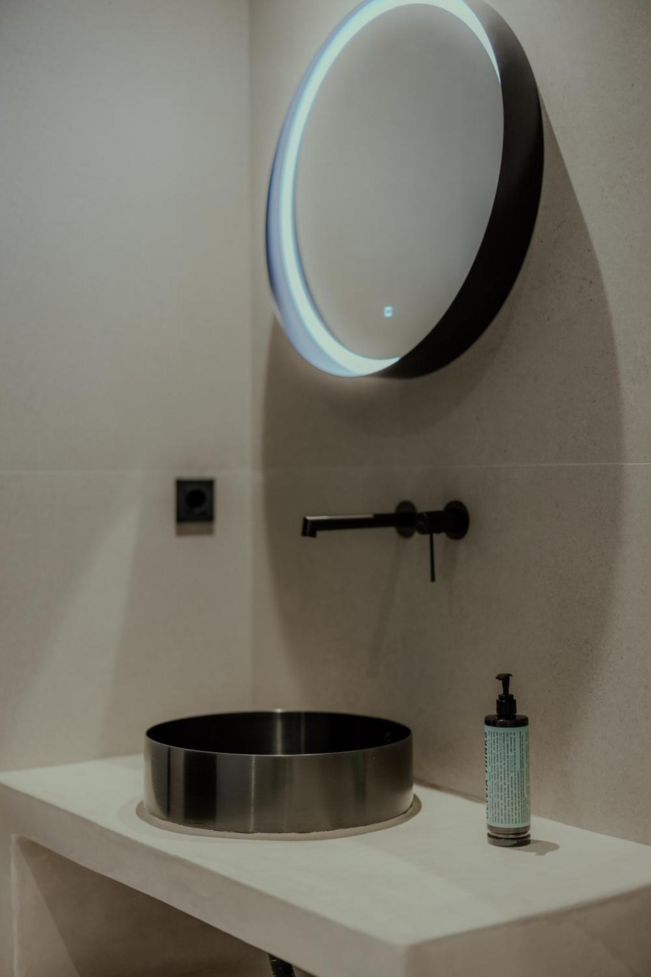 Niama Luxury *